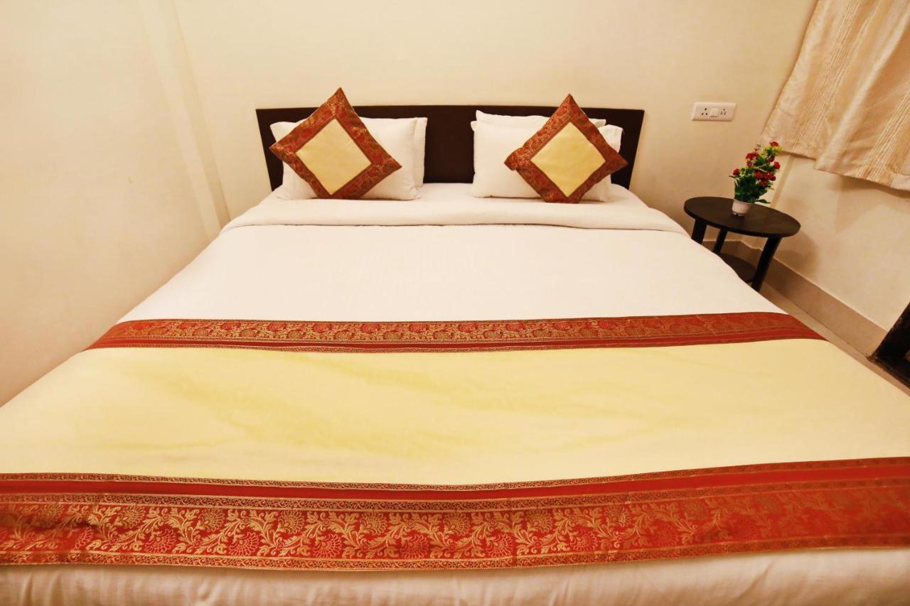 Oyo 16708 Sada Shiv Guest house 3*