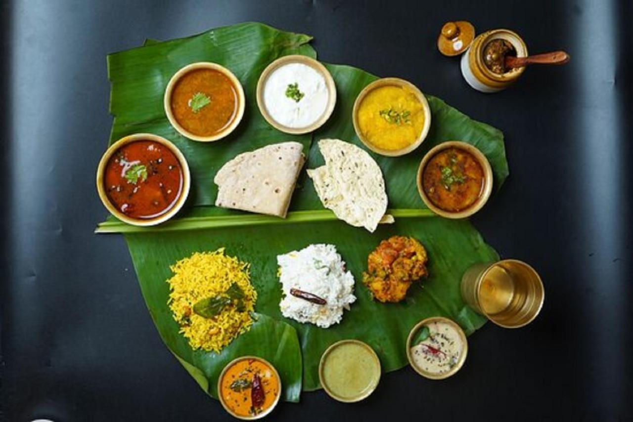 Oyo 16708 Sada Shiv Guest house Varanasi